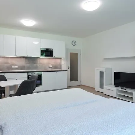 Port Karolina Apartment Prag